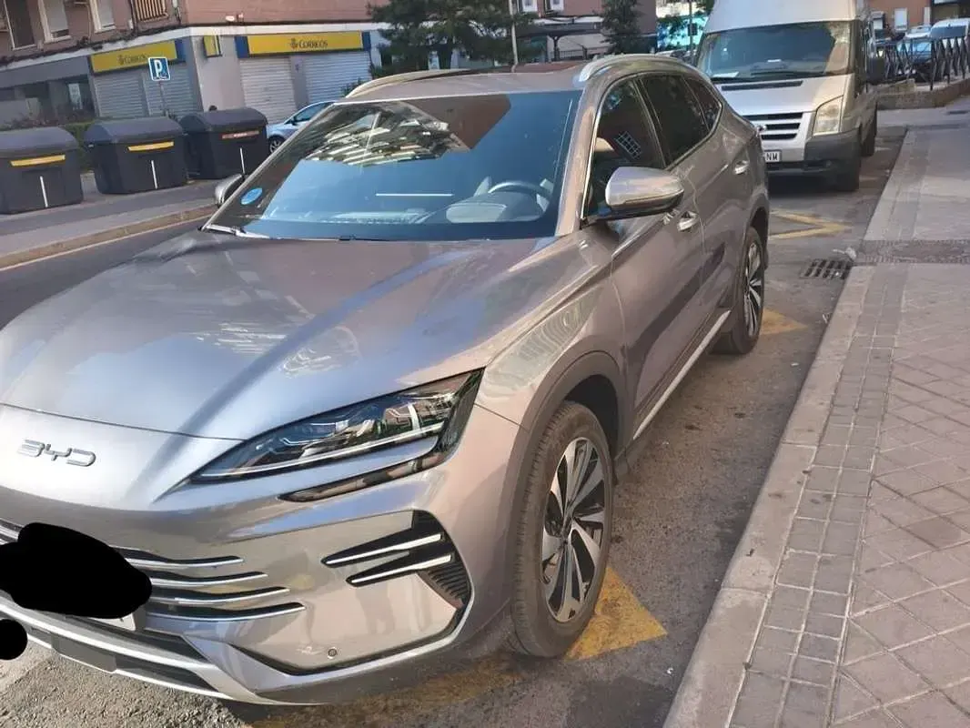 Usado BYD Seal U Boost 218 CV (160 kW) 2025 Gris SUV