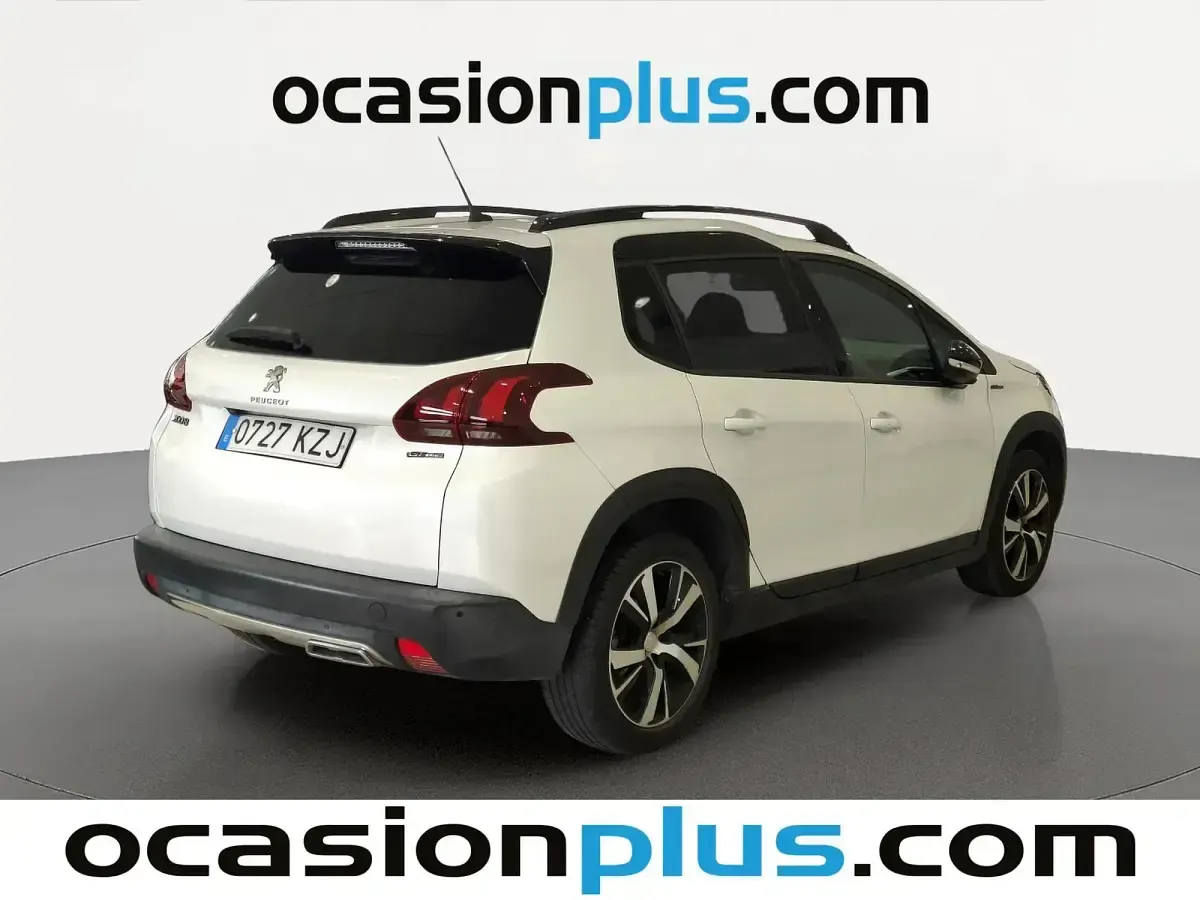 Usado Peugeot 2008 GT-line 110 CV (80 kW) 2019 Blanco SUV