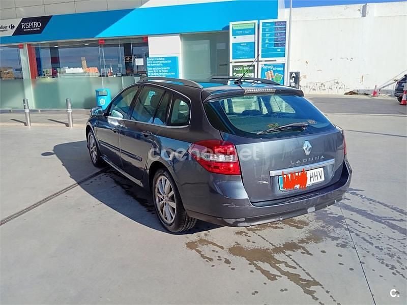 Usado Renault Laguna III Dynamique 110 CV (80 kW) 2012 Gris / plata Familiar