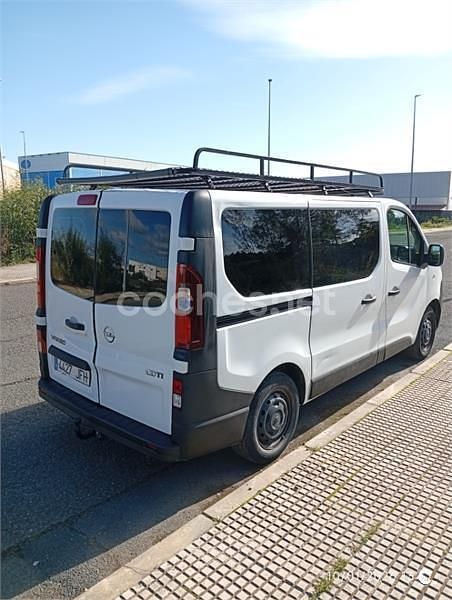 Usado Opel Vivaro 145 CV (106 kW) 2017 Blanco Monovolumen