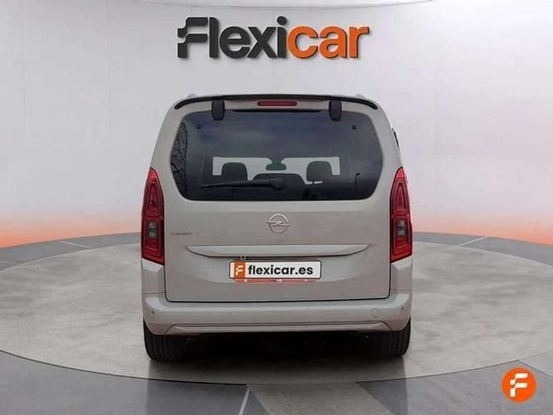 Usado Opel Combo Life Elegance 131 CV (96 kW) 2022 Gris Monovolumen