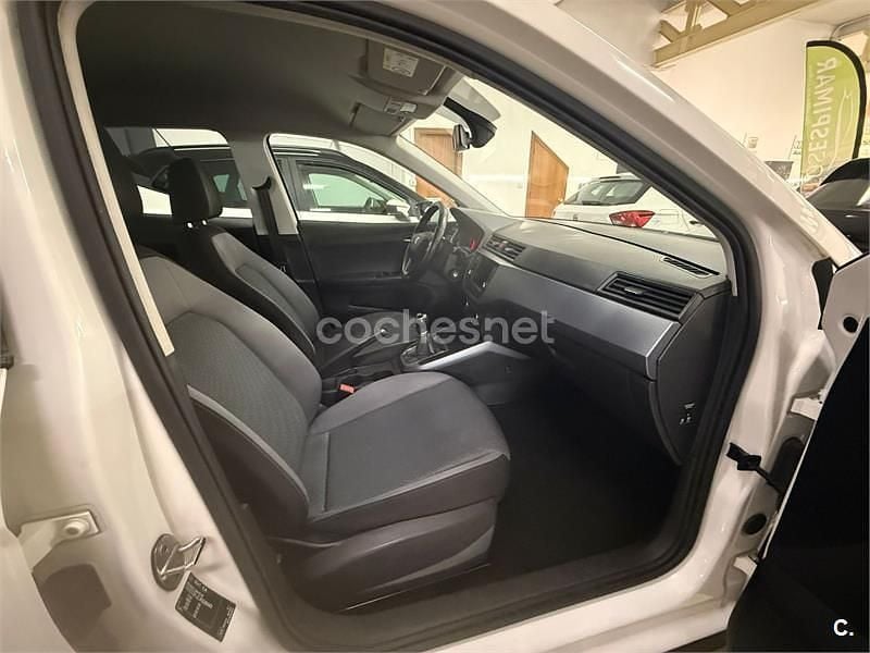 Usado Seat Arona Ecomotive 95 CV (69 kW) 2018 Blanco SUV