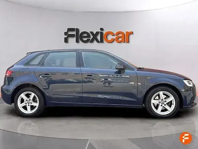 Usado Audi A3 Design 150 CV (110 kW) 2019 Azul Berlina