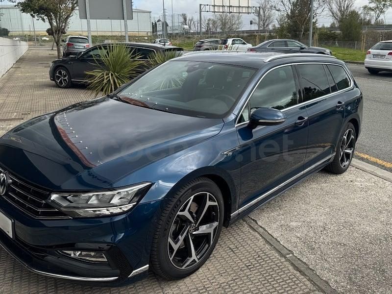 Usado VW Passat R-line 150 CV (110 kW) 2020 Azul Familiar