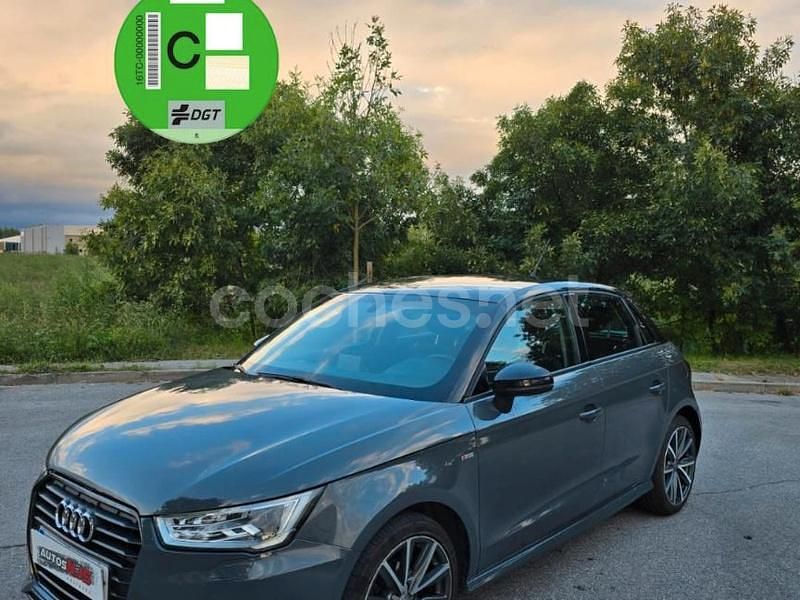 Gris / plata Usado 2016 Audi A1 Sportback Design Utilitario | 13.500 € (Precio justo) - Imagen 1/4