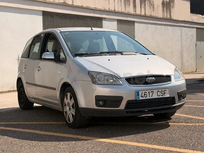 Usado Ford C-MAX Ghia 109 CV (80 kW) 2004 Gris / plata Monovolumen
