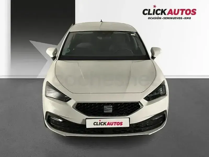 Usado Seat Leon Style 110 CV (80 kW) 2024 Blanco Berlina