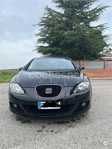 Negro Usado 2007 Seat Leon Sport Berlina | 5500 € (Precio justo) - Imagen 1/4