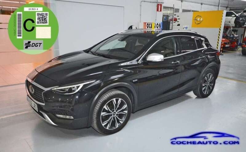 Negro Usado 2016 Infiniti QX30 Premium SUV | 15.900 € (Precio justo) - Imagen 1/4