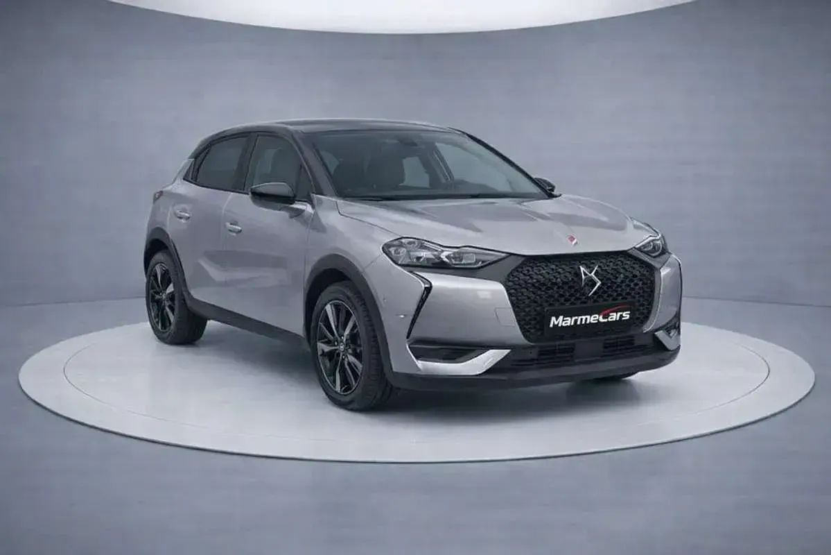 Usado DS Automobiles DS3 Crossback Performance Line Plus 129 CV (94 kW) 2023 Gris SUV