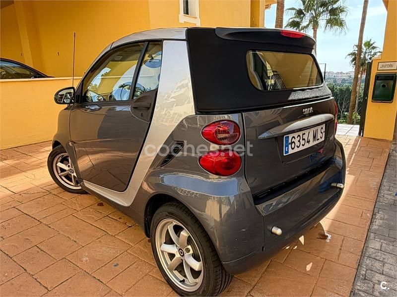 Usado Smart ForTwo Cabrio Passion 71 CV (52 kW) 2012 Gris / plata Descapotable