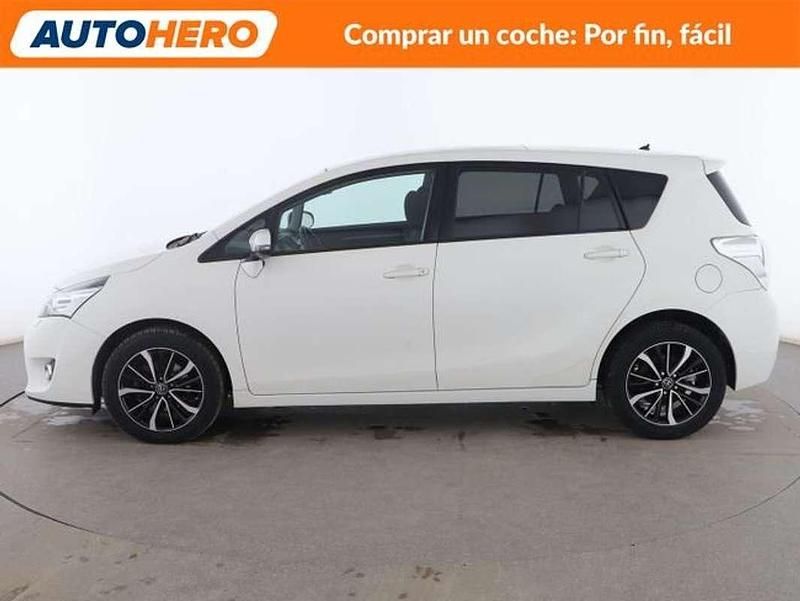 Usado Toyota Verso Advance 132 CV (97 kW) 2017 Blanco Monovolumen