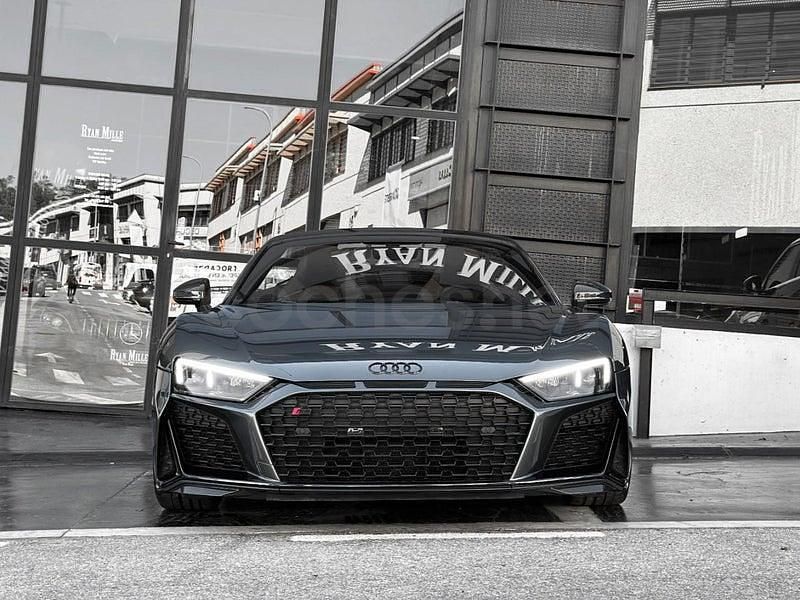 Usado Audi R8 Spyder 570 CV (419 kW) 2019 Gris / plata Descapotable