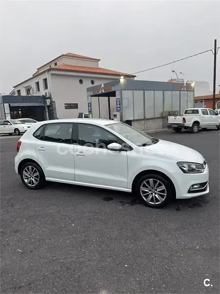 Usado VW Polo Advance 90 CV (66 kW) 2014 Blanco Berlina
