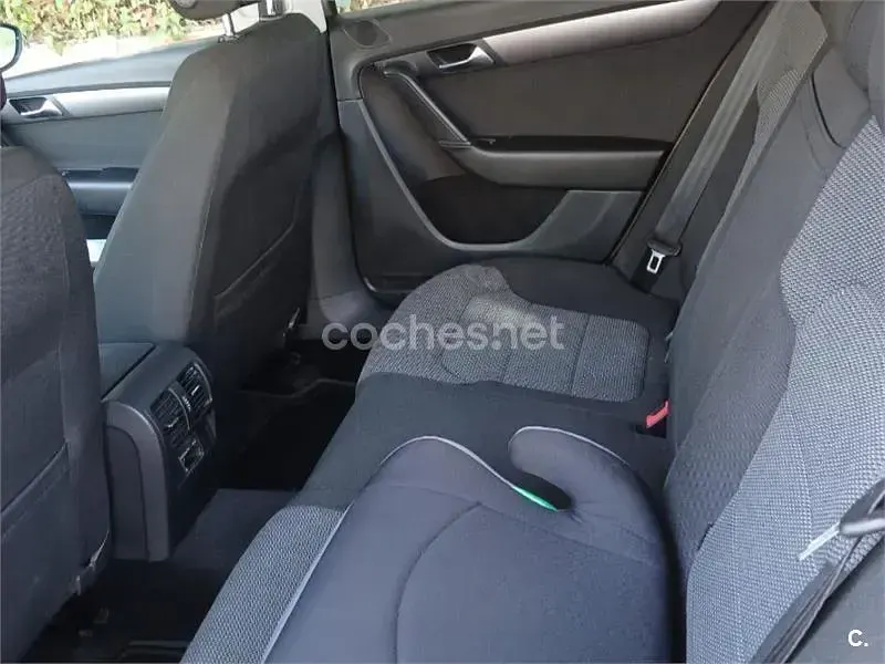 Usado VW Passat Exclusive 105 CV (77 kW) 2012 Marrón Berlina