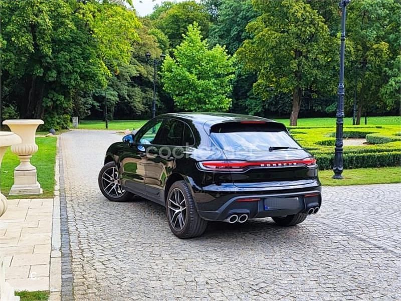 Begagnad Porsche Macan 265 HK (194 kW) 2024 Svart SUV