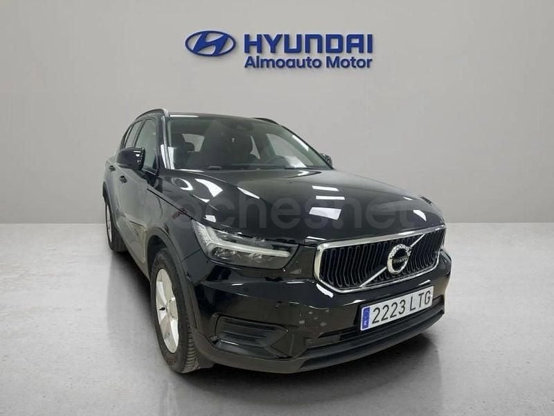 Usado Volvo XC40 Momentum 129 CV (94 kW) 2021 Negro SUV