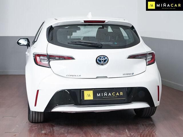 Usado Toyota Corolla Active 122 CV (89 kW) 2022 Blanco