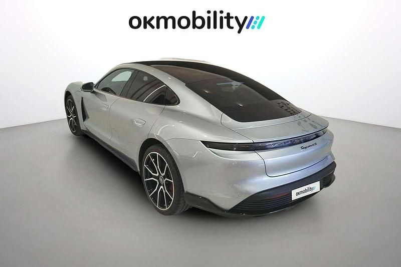 Usado Porsche Taycan 4S 389 kW (530 CV) 2023 Plateado Berlina