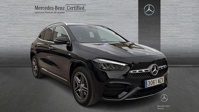 Usado Mercedes GLA250 218 CV (160 kW) 2025 Negro SUV