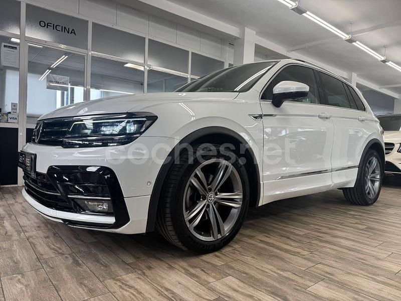Blanco Usado 2019 VW Tiguan Sportline SUV | 31.900 € - Imagen 1/4