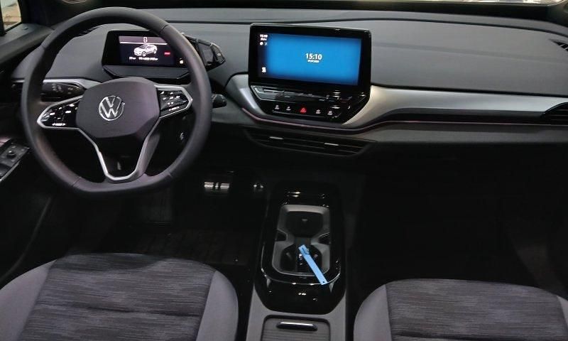 Usado VW ID.4 Pro 127 kW (174 CV) 2025 Azul dusk metalizado SUV