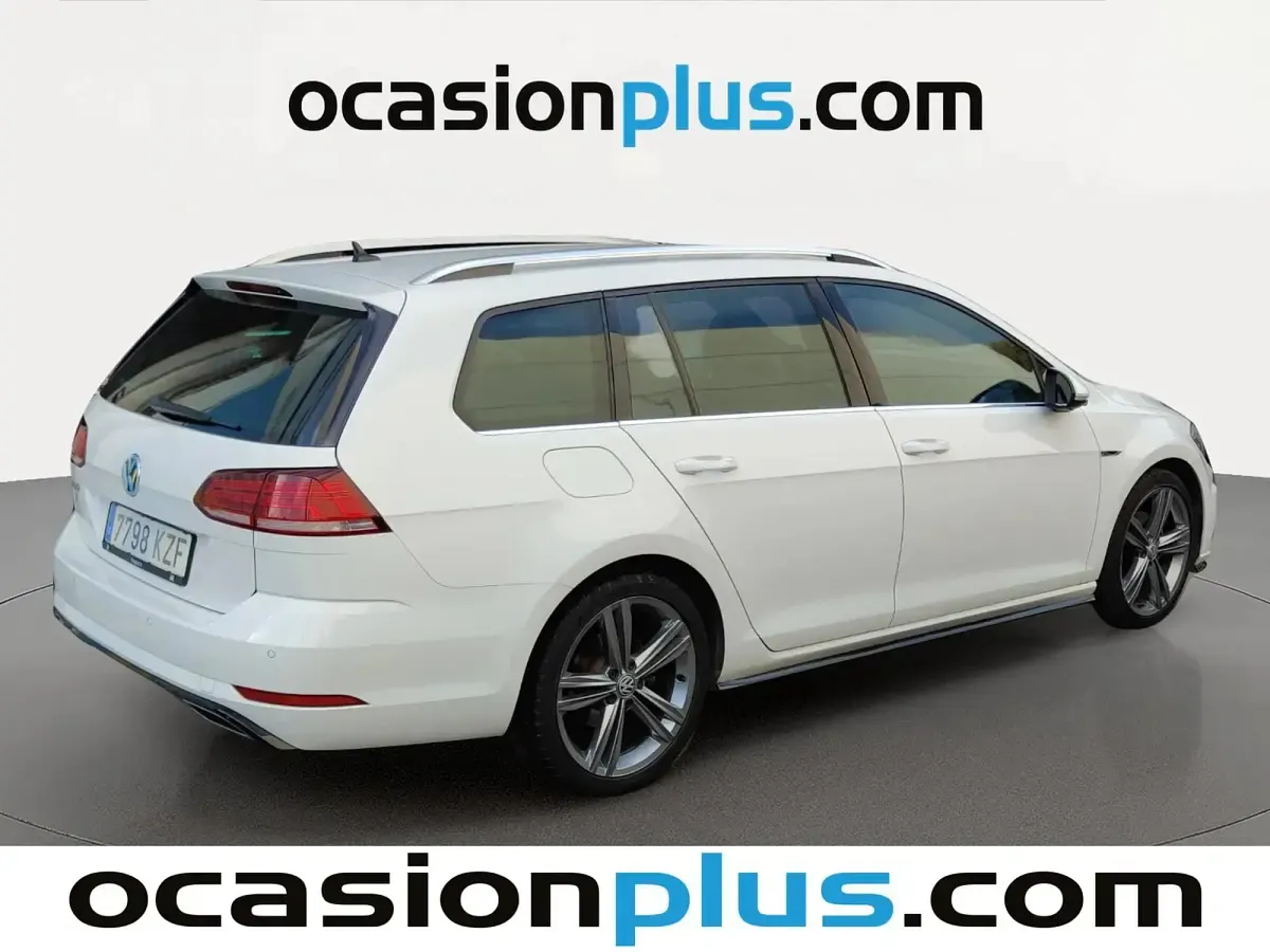 Usado VW Golf Sportsvan Sport 150 CV (110 kW) 2019 Blanco Monovolumen