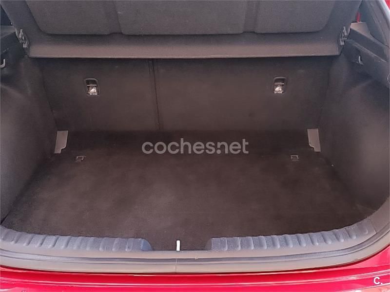 Usado Kia XCeed 160 CV (117 kW) 2022 Rojo SUV