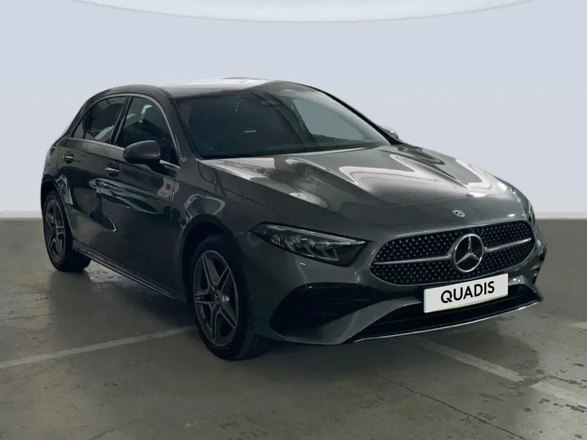 Usado Mercedes A250 218 CV (160 kW) 2025 Gris