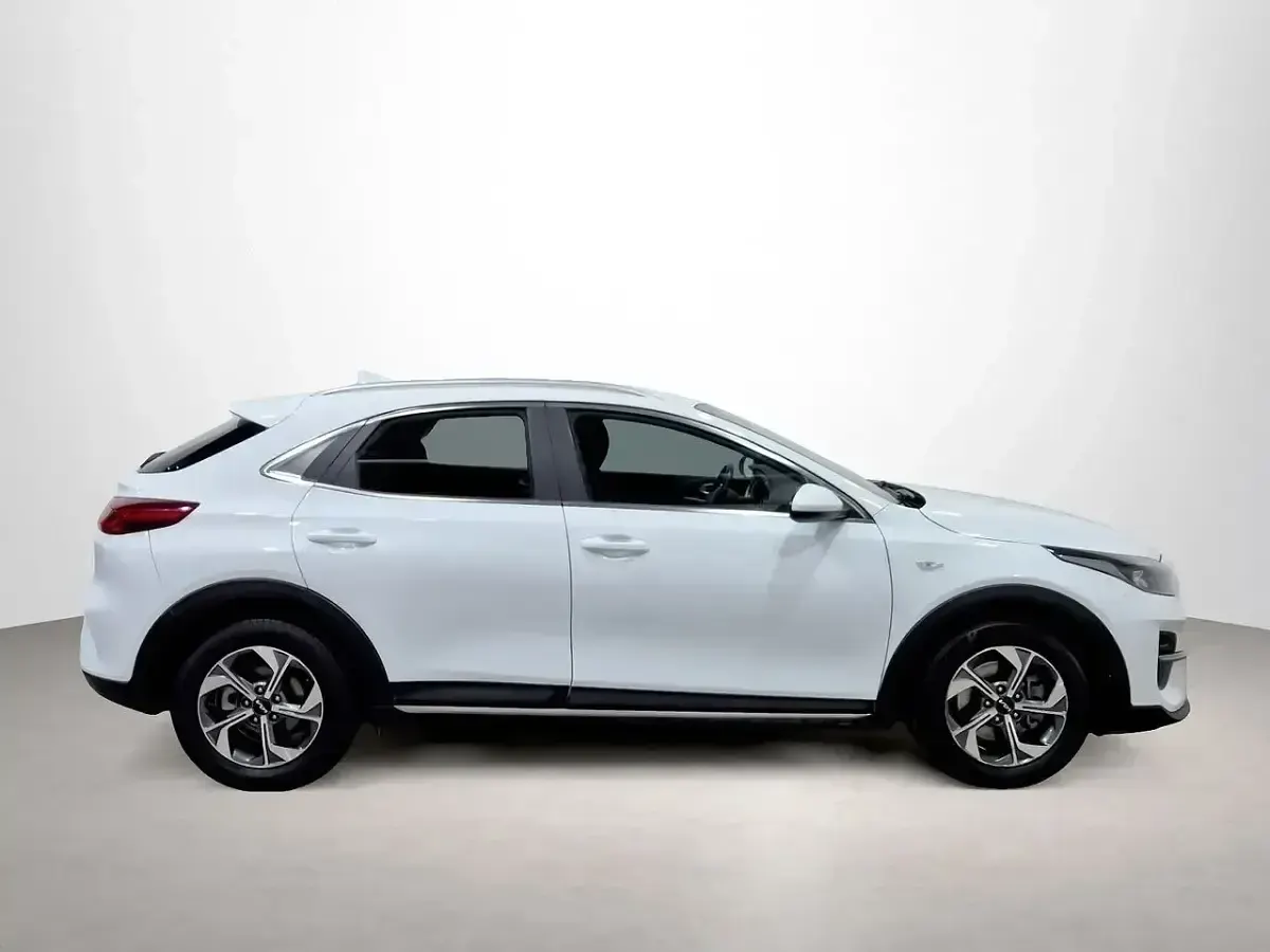 Usado Kia XCeed 120 CV (88 kW) 2022 Blanco SUV