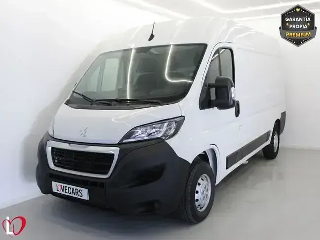 Usado Peugeot Boxer S 140 CV (102 kW) 2022 Blanco Van