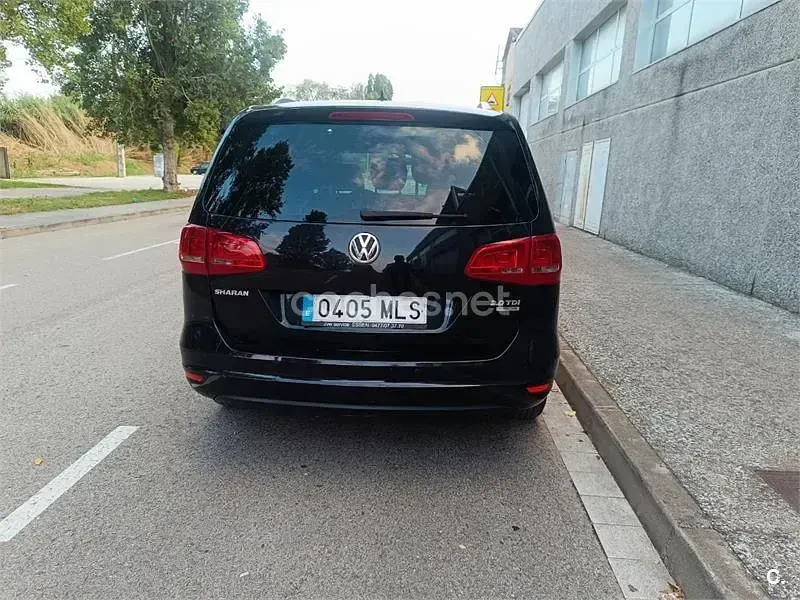 Usado VW Sharan Edition 140 CV (102 kW) 2011 Negro Monovolumen
