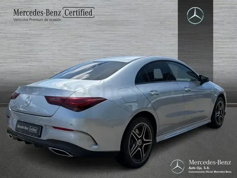 Usado Mercedes CLA250e AMG line 218 CV (160 kW) 2025 Gris / plata Coupe