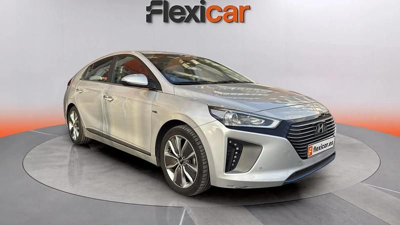 Usado Hyundai Ioniq 141 CV (103 kW) 2018 Gris Utilitario