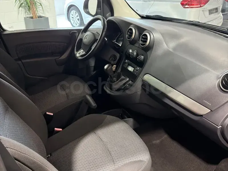 Usado Mercedes Citan 111 110 CV (80 kW) 2015 Gris / plata Monovolumen
