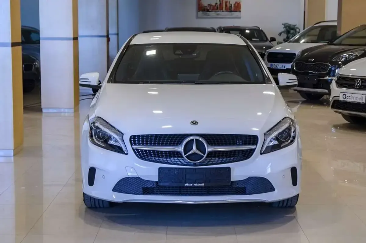 Usado Mercedes A200 139 CV (102 kW) 2018 Blanco Utilitario