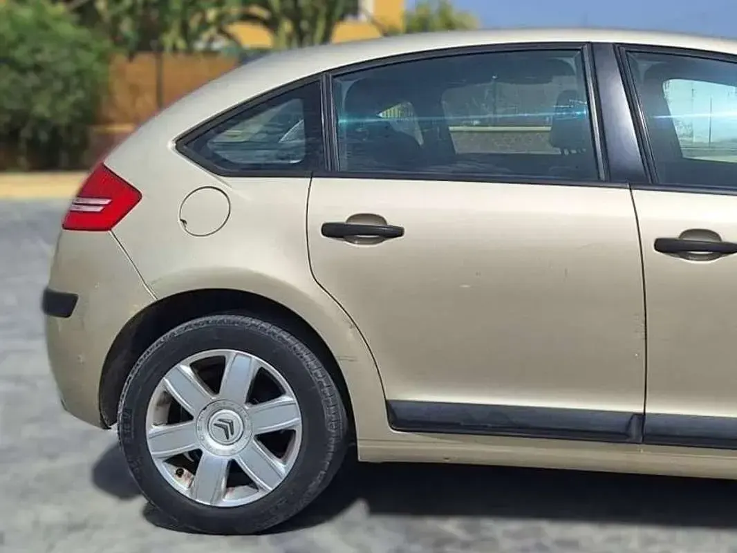 Usado Citroën C4 Exclusive 109 CV (80 kW) 2008 Amarillo Berlina