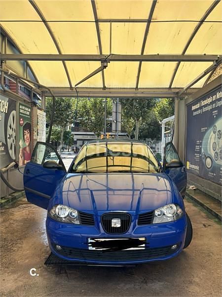 Azul Usado 2003 Seat Ibiza Berlina | 2300 € (Buen precio) - Imagen 1/4