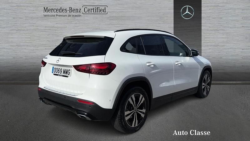 Usado Mercedes GLA200 Progressive 150 CV (110 kW) 2023 Blanco polar SUV