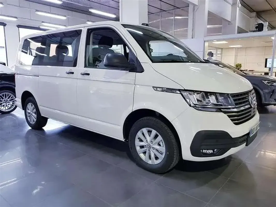 Usado VW Caravelle 150 CV (110 kW) 2023 Blanco Van