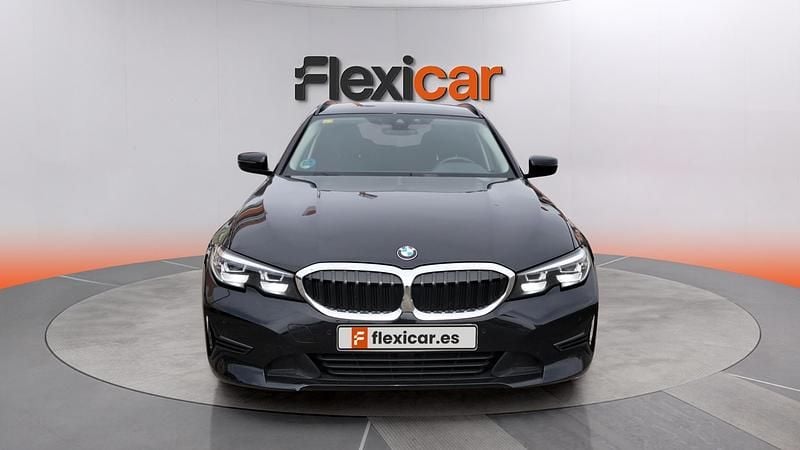 Usado BMW 318 150 CV (110 kW) 2022 Negro Familiar