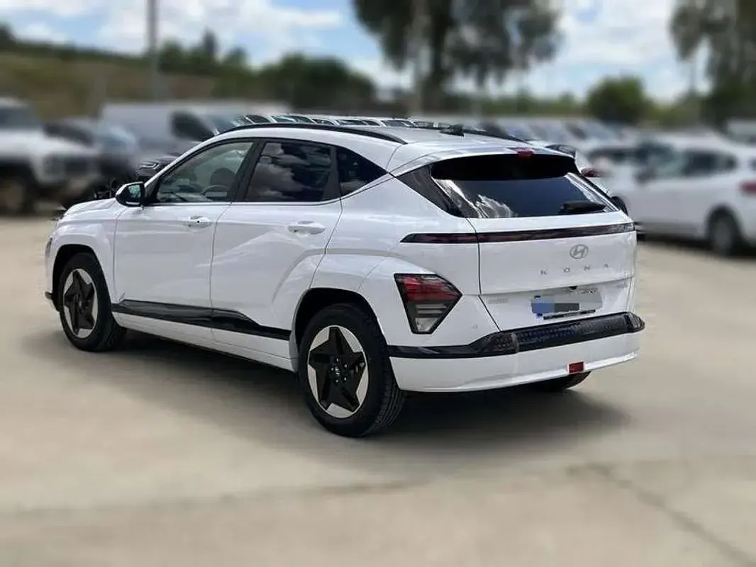 Usado Hyundai Kona 99 kW (135 CV) 2024 Blanco SUV