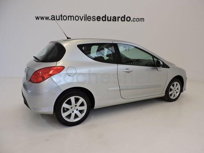 Usado Peugeot 308 Sport 110 CV (80 kW) 2010 Gris / plata Berlina