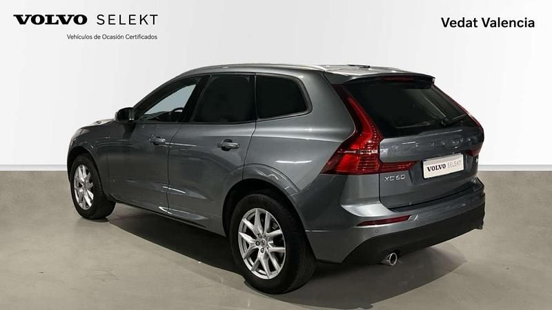 Usado Volvo XC60 Momentum 150 CV (110 kW) 2018 Gris SUV