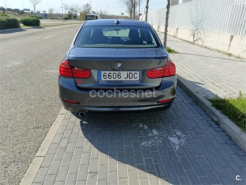 Usado BMW 318 143 HP (105 kW) 2015 Castanho Sedan