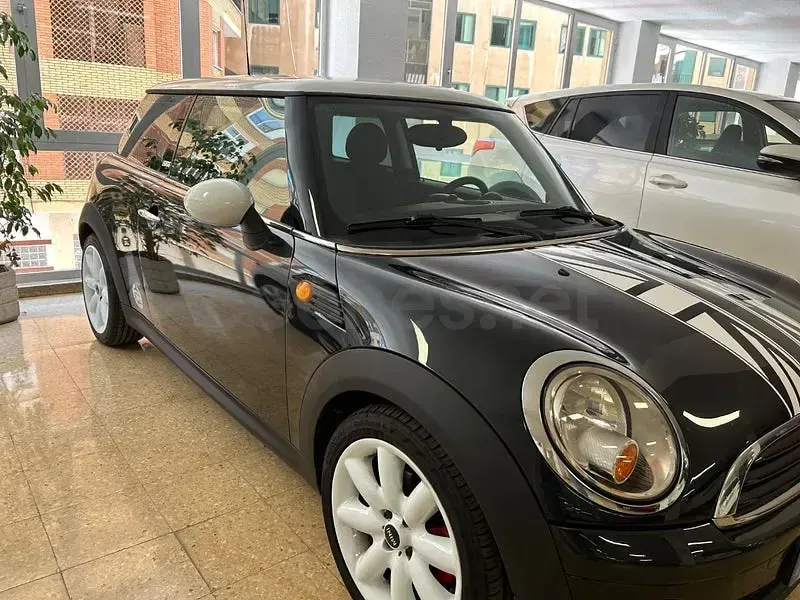 Usado Mini Cooper 120 CV (88 kW) 2007 Negro Utilitario