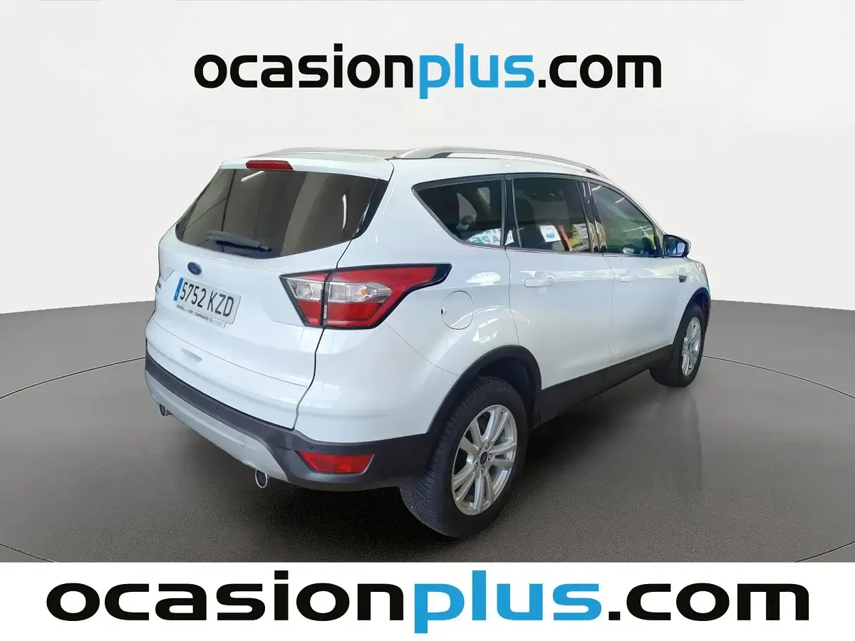 Usado Ford Kuga Trend+ 120 CV (88 kW) 2019 Blanco SUV