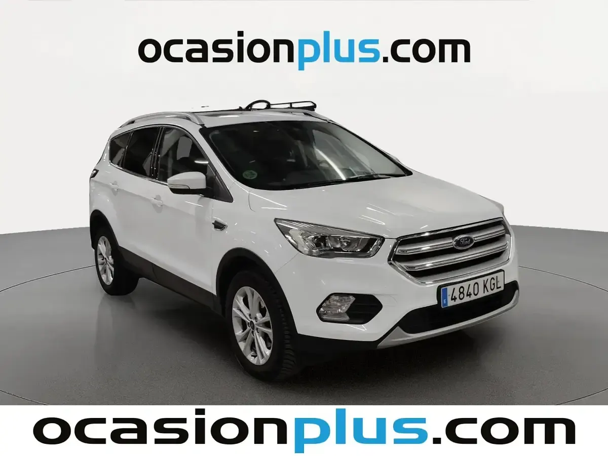 Usado Ford Kuga Titanium 150 CV (110 kW) 2017 Blanco SUV