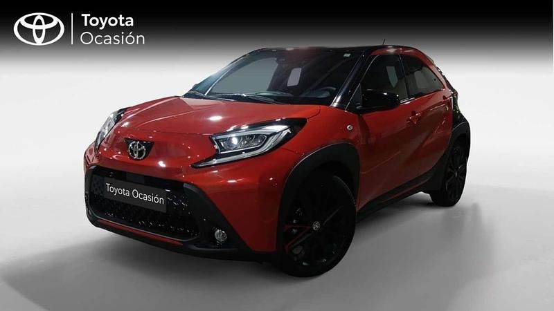 Rojo Usado 2024 Toyota Aygo Utilitario | 15.800 € (Precio justo) - Imagen 1/4