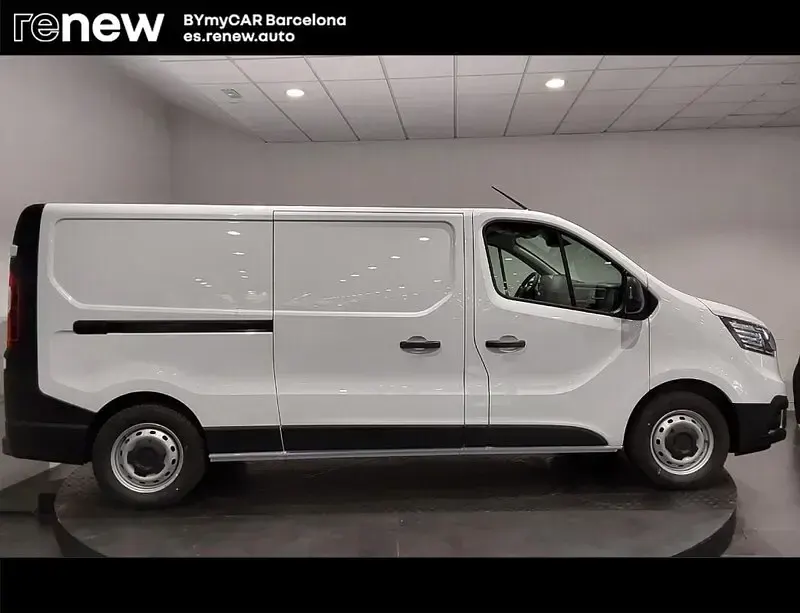 Usado Renault Trafic 88 kW (120 CV) 2025 Blanco Monovolumen